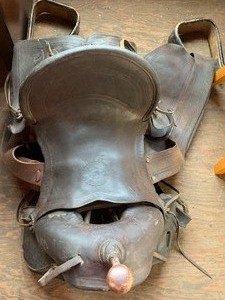 lot 153 image: Vintage Saddle