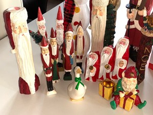 lot 229 image: Santas And Snowmen