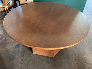 lot 261 image: Round Coffee Table