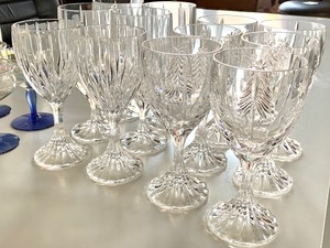 lot 202B image: Beautiful Stemware