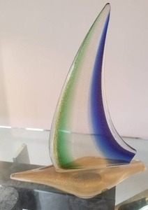lot 207 image: Fine Venetian Glass Art Sailboat by Murano