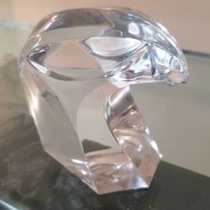lot 212 image: Gorgeous Crystal Eagles Head by St. Louis France