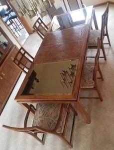lot 57 image: Fantastic Mirror Top Dining Set