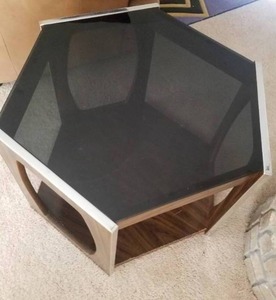 lot 60 image: Marvelous Mid-Century Hexagonal Side Table with Shadow Glass Surface