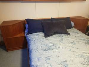 lot 50 image: Mid Century Modern Danish Teak Platform Bed by Vinde Mobelfabrik