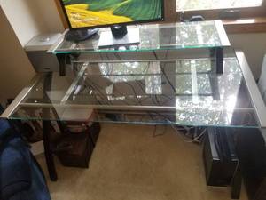 lot 75 image: Contemporary Glass Surface Tiered Office Desk