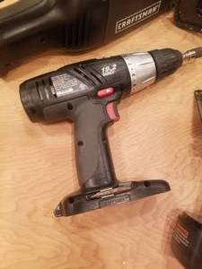 lot 521 image: Collection of Craftsman 19.2 V Power Tools