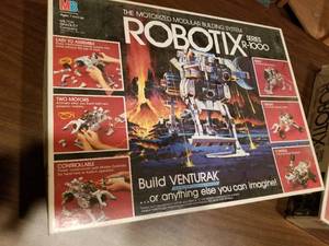 lot 500 image: Collection of Vintage Milton Bradley Robotix Motorized Building Sets