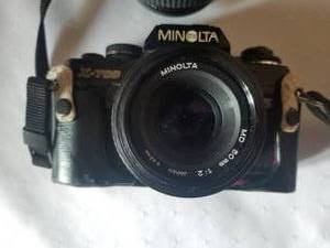 lot 454 image: Vintage Minolta X-700 Camera with Exchangeable Minolta Lenses