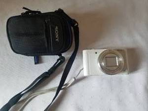 lot 456 image: Sony WX500 Compact Camera