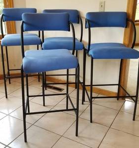 lot 80 image: Sky Blue Uphostered Bar Chairs