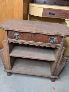lot 164 image: Vintage Wood Side Table with Magazine Holders