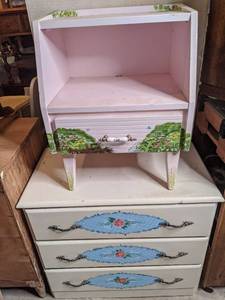 lot 131 image: Girly Painted Dresser and Nightstand Set
