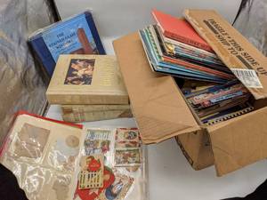 lot 47 image: Large Lot of Childrens Books and Vintage Valentines