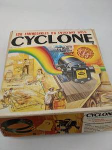 lot 54 image: Cyclone Complete Pumping System with Original Box