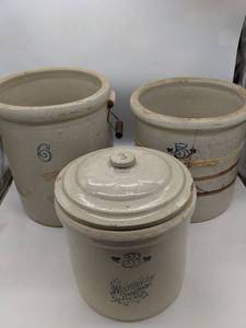 lot 127 image: Lot of Three Vintage Stoneware Crocks - Red Wing & Western Stoneware