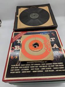 lot 126 image: Varied Assortment of Vinyl Records