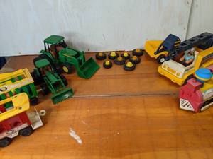 lot 8 image: Assorted Tractors, Trains and Trucks