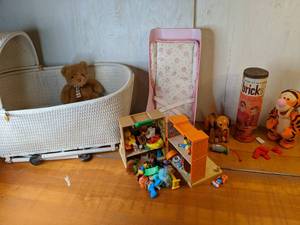 lot 36 image: Lot of Assorted Vintage Kids Toys