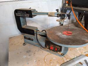 lot 95 image: Delta 2 Speed 16 Scroll Saw