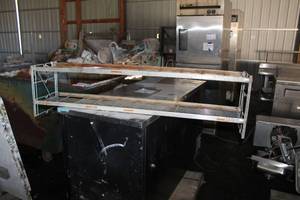 lot 226 image: Wire Shelving Rack 2-tier