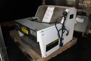 lot 223 image: Oliver Products Company Commercial Bread Slicer 711