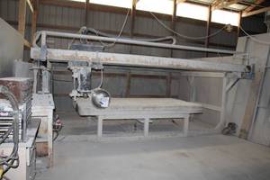 Granite Table Saw with Rotating Table
