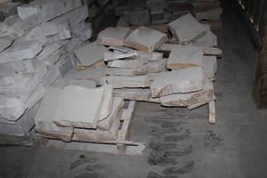 Lot of (1 Pallet) Sandy Creek Venner Stones