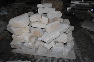 Lot of (1 Pallet) Misc. Stones