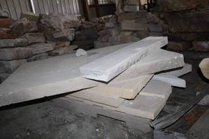 Lot of (1 Pallet) Indiana Stone, Mankato Stone