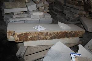 Lot of (1 Pallet) Lutters Stones