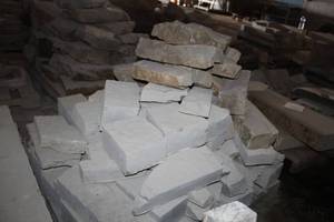Lot of (1 Pallet) Building Stones