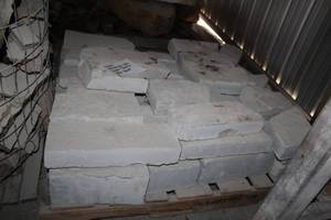 Lot of (1 Pallet) Fond Du Lac Wall Stones
