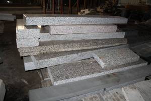 Lot of (1 Pallet) Granite Stones