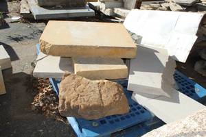 Lot of (1 Pallet) Mankato Limestones, Indiana Limestones