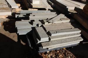Lot of (1 Pallet) NY Blue Stones