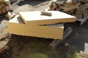 Lot of (1 Pallet) Mankato Stones