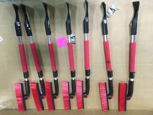 7 GREASE MONKEY Extendable Snow Brush with Rotary Brush Head Icescrapers SEE PICS