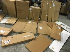 Lot With Assorted shelfs original costumers returns