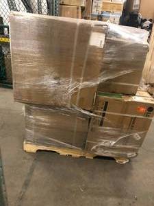 Pallet whit assorted Air conditioners costumers returns open box and more various conditions