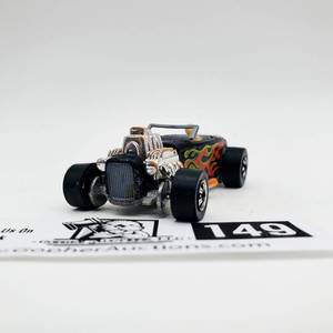 lot 149 image: Rare Vintage 1975 Hot Wheels Black Roadster Street Rodder with Driver