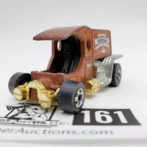lot 161 image: Vintage 1979 Hot Wheels T-Totaller