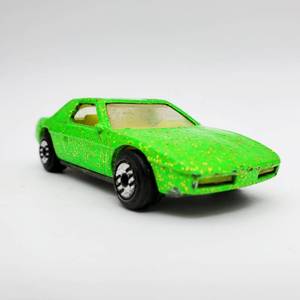 lot 177 image: Vintage Hot Wheels 1992 Glitter Green Pontiac Fiero