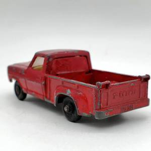 lot 196 image: Vintage 1970s Matchbox Red Ford Pick-Up No.6 Lesney England (No Cap)No Grill D6