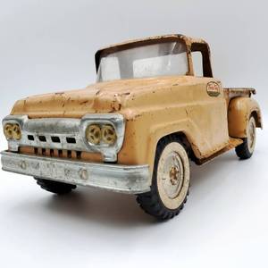 lot 222 image: Vintage Tonka Toys Pressed Steel Pick-Up Truck, Mid-20th Century