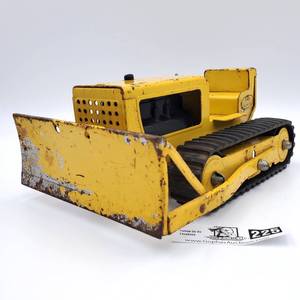 lot 225 image: Vintage Tonka Yellow Bulldozer with original blade