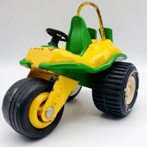 lot 233 image: Vintage 1970s Tonka Yellow and Green 3 Wheeler TrikeATV
