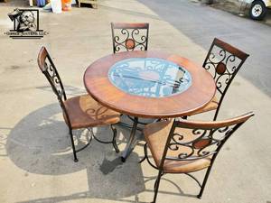 Wooden table with Glass Center w Chairs