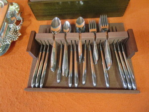 lot 23 image: Silver Lot
