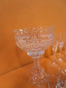 lot 40 image: Lot of Glass